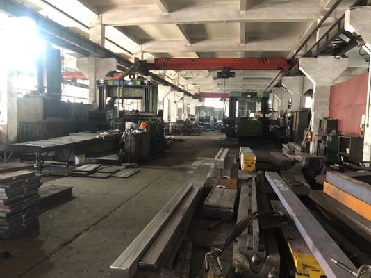 коническая прессформа поляка круга & полигона оборудуя для фонарного столба 10m для производителя фонарного столба России