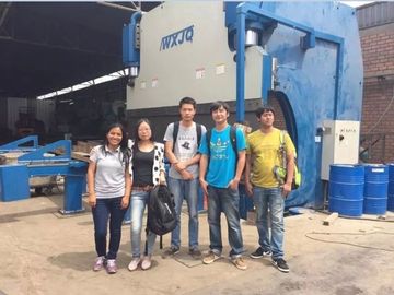 Высокая толщина мачты 16 мм и 600 мм Заднего габаритного диапазона CNC Folder Bender для требований клиента